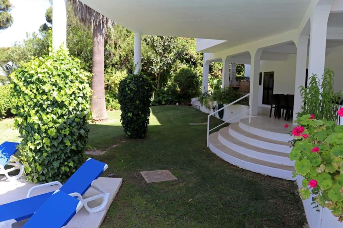 Villa Hibiscus, Great Location In Vilamoura, Lush Green Lawns And Garden Quarteira Buitenkant foto